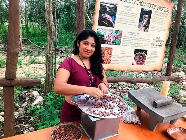 grinding cacao